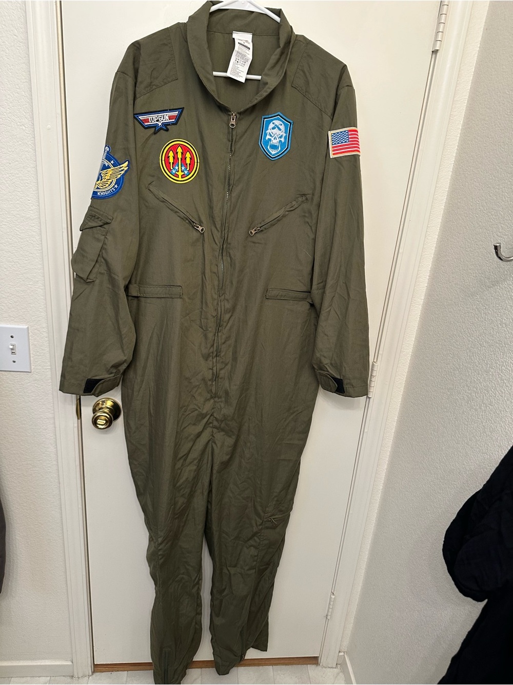 Men's Military-Inspired Olive Green Flight Coverall with Patch Accents men’s med